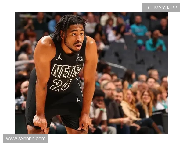 篮网官方宣布卡梅隆托马斯因腿筋紧张提前退赛将不再回归比赛